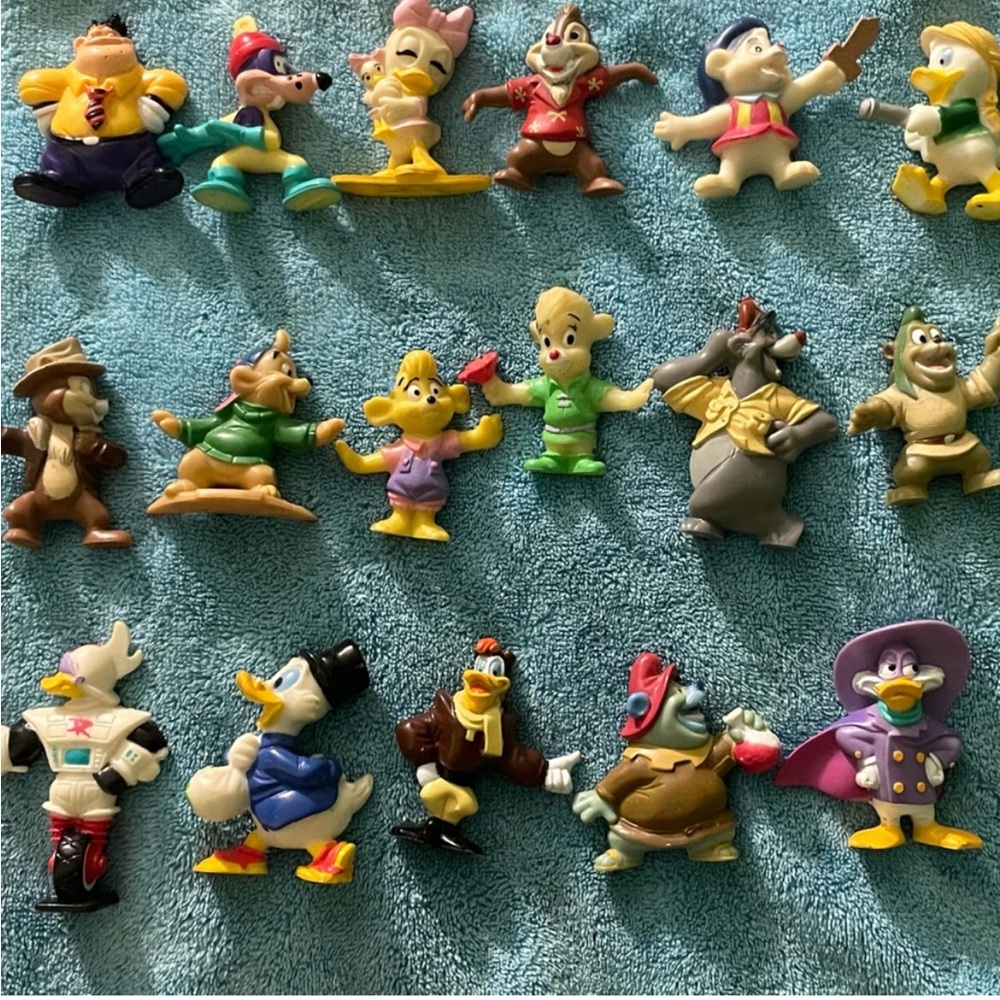 Figurine Sets - Picture 5 of 6